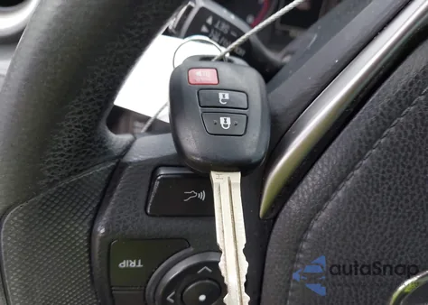 2017 Toyota Rav4 Le z USA, uszkodzony, nr VIN 2T3BFREV1HW604874